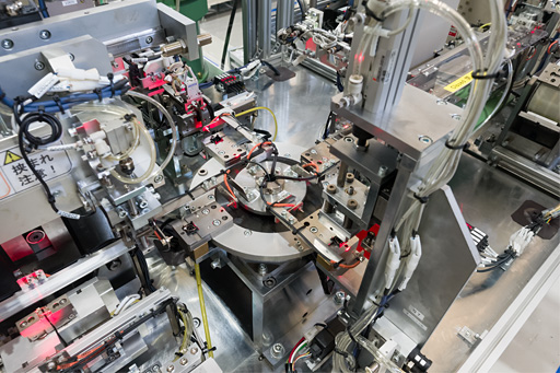 画像ギャラリー No.024のサムネイル画像 / Logicool Gとオムロンによるオリジナルメカニカルキースイッチ「Romer-G」,その製造工程を鳥取でじっくり見てきた