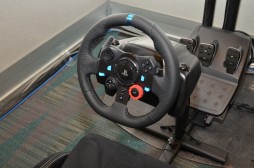 ꡼ No.009 | E3 2015Logitech Gοƥ󥰥ȥG29סG920פϪܡǥ奢⡼ѥƥ󥰤θƤ