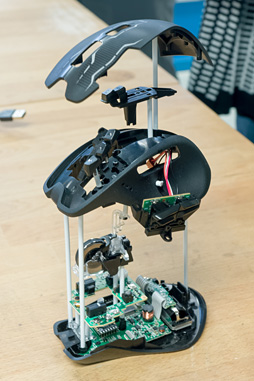 画像ギャラリー No.010のサムネイル画像 / Logicool G,「ワイヤードマウスより低遅延」なゲーマー向けワイヤレスマウス「G900」発表。キーパーソンがその特徴を語る