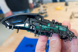 画像ギャラリー No.021のサムネイル画像 / Logicool G,「ワイヤードマウスより低遅延」なゲーマー向けワイヤレスマウス「G900」発表。キーパーソンがその特徴を語る