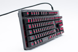 画像ギャラリー No.030のサムネイル画像 / 6月15日発売のLogicool G「G413 Mechanical Gaming Keyboard」をテスト。初のフローティングデザイン採用モデルは,打鍵感が違う!?