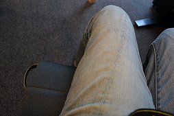 画像ギャラリー No.003のサムネイル画像 / ハーマンミラー直営店で聞く,20万円超えの椅子がゲーマーに向いている理由。良い姿勢で座らないと,血行が悪くなってゲームプレイに悪影響?