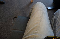 画像ギャラリー No.004のサムネイル画像 / ハーマンミラー直営店で聞く,20万円超えの椅子がゲーマーに向いている理由。良い姿勢で座らないと,血行が悪くなってゲームプレイに悪影響?