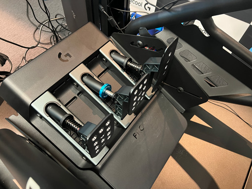 Logicool G,新型ステアリングコントローラ「PRO Racing Wheel」を発売