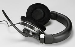 画像ギャラリー No.003のサムネイル画像 / Corsair製のゲーマー向けヘッドセット「HS1」を試す。謳い文句と異なる特性が特徴