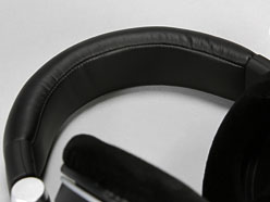 画像ギャラリー No.009のサムネイル画像 / Corsair製のゲーマー向けヘッドセット「HS1」を試す。謳い文句と異なる特性が特徴