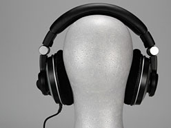 画像ギャラリー No.031のサムネイル画像 / Corsair製のゲーマー向けヘッドセット「HS1」を試す。謳い文句と異なる特性が特徴