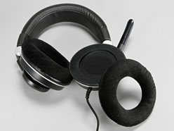 画像ギャラリー No.038のサムネイル画像 / Corsair製のゲーマー向けヘッドセット「HS1」を試す。謳い文句と異なる特性が特徴