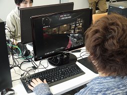 画像ギャラリー No.013のサムネイル画像 / 「サドンアタック」の新モードは拉致された人質をめぐって戦う「人質救出」。狙撃ポイントの確保が重要になりそうな新マップをレポート