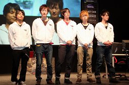 画像ギャラリー No.003のサムネイル画像 / 「サドンアタック」公式大会「SACTL 2014」はDetre.Rが優勝。2015年における大会規定の変更も発表された会場の模様をレポート