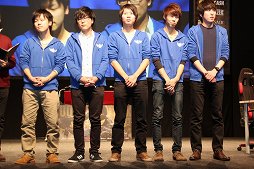 画像ギャラリー No.004のサムネイル画像 / 「サドンアタック」公式大会「SACTL 2014」はDetre.Rが優勝。2015年における大会規定の変更も発表された会場の模様をレポート