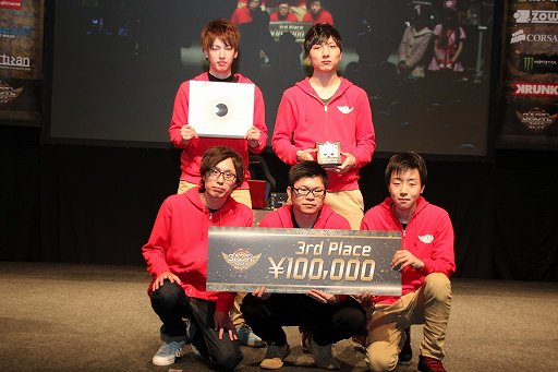 画像ギャラリー No.013のサムネイル画像 / 「サドンアタック」公式大会「SACTL 2014」はDetre.Rが優勝。2015年における大会規定の変更も発表された会場の模様をレポート