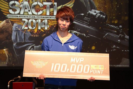 画像ギャラリー No.015のサムネイル画像 / 「サドンアタック」公式大会「SACTL 2014」はDetre.Rが優勝。2015年における大会規定の変更も発表された会場の模様をレポート