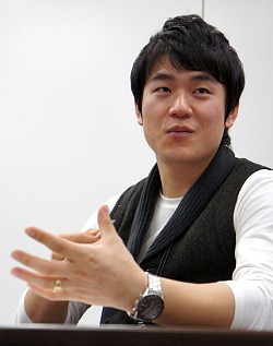 ���������꡼ No.002�Υ���ͥ������ / �浻���塼�ƥ��󥰡֥ڡ��ѡ��ޥ�פΥ����ӥ����Ϥ���3��ǯ������ޤǤ���ߤȸ����������ƺ����Ÿ˾�򱿱ĥץ��ǥ塼�����ȳ�ȯ�꡼������ʹ����