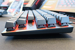 ���������꡼ No.005�Υ���ͥ������ / ��TGS 2017��HyperX��10�����쥹�����פΥ����ޡ������Ѹ����󥭡��ܡ��ɡ�Alloy FPS Pro�פ�ȯ��