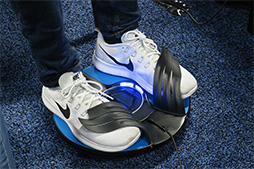 ꡼ No.011 | CES 2018HyperXΥ磻쥹إåɥåȤ2α׷եåȥȥ򡤾ͥˡCES Unveiledפȯ