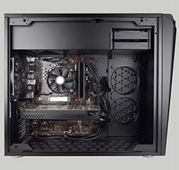 画像ギャラリー No.012のサムネイル画像 / G-Tune,主力デスクトップPC「NEXTGEAR」の筐体を刷新。NEXTGEAR-MICROと同じ底面吸気設計とフロントHDMI装備がポイントに