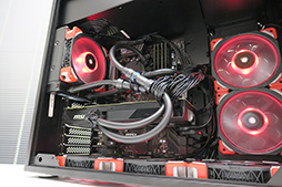 画像ギャラリー No.005のサムネイル画像 / 「ゲーマーの意見」を集めて設計したG-Tuneの新型PCケースは何が違うのか。実機をじっくりチェックしてみた