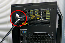 画像ギャラリー No.009のサムネイル画像 / 「ゲーマーの意見」を集めて設計したG-Tuneの新型PCケースは何が違うのか。実機をじっくりチェックしてみた