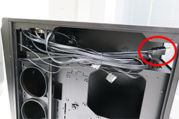 画像ギャラリー No.011のサムネイル画像 / 「ゲーマーの意見」を集めて設計したG-Tuneの新型PCケースは何が違うのか。実機をじっくりチェックしてみた