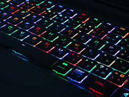 画像ギャラリー No.005のサムネイル画像 / G-Tune,eスポーツ向けを謳うゲーマー向けノートPCを発売。240Hz表示対応の15.6型液晶と全キー同時押し対応キーボードを搭載