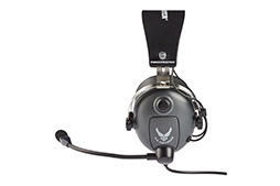 画像ギャラリー No.004のサムネイル画像 / 米空軍の公式ライセンスを取得したゲーマー向けヘッドセット「T.Flight U.S. Air Force Edition」がThrustmasterから国内発売