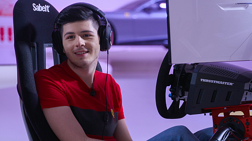 ꡼ No.001 | ThrustmasterFerrari EsportsȤΥܷ³ȯɽ