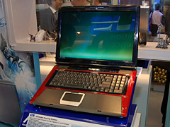 ���������꡼ No.014�Υ���ͥ������ / ��COMPUTEX 2008��12�ϡ�Wii��⥳�����äȼ�ͳ�ˡס��⡼����󥻥󥵡���ܤΥ磻��쥹����ȥ������Eee Stick��