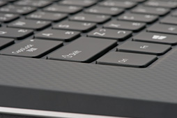 画像ギャラリー No.016のサムネイル画像 / 4K液晶+4コアCPU+GTX 960M搭載のノートPC「XPS 15 9550」を購入したので,顛末をまとめてみる