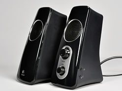 画像ギャラリー No.007のサムネイル画像 / Logitech製2.1chスピーカーシステム「Z523」を聴いてみた。1万円以下で買える定番製品の実力が明らかに
