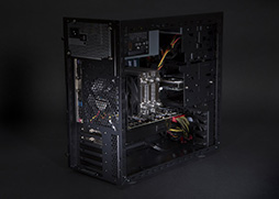 画像ギャラリー No.004のサムネイル画像 / GALLERIA,ハイエンドグラフィックスカードを搭載可能なゲーマー向けミニタワーPC「M8」を発売