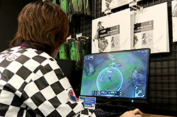 ���������꡼ No.016�Υ���ͥ������ / ���ո���GALLERIA Lounge�פ���˥塼���롣�����ޡ��������յ���䥢���ȥ�åȥ�����PC�򤽤ξ���㤨��褦��