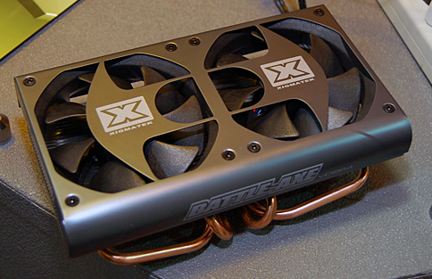 画像集#001のサムネイル/GPUコアにヒートパイプが直接触れる仕様のHD 4800対応GPUクーラーが発売