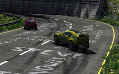 画像集#018のサムネイル/泥と轍にこだわり抜いた「SEGA RALLY REVO」のレビューを4Gamerに掲載