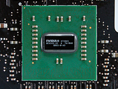 画像集#010のサムネイル/ゲーマー向けデュアルGPU&SLIソリューション「Skulltrail」の可能性を探る