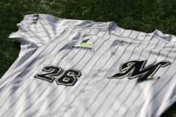 画像ギャラリー No.002のサムネイル画像 / ネクソン,千葉ロッテマリーンズのオフィシャルスポンサー契約を継続