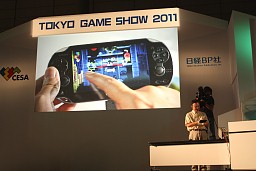 画像集#061のサムネイル/［TGS 2011］PlayStation Vita基調講演詳報，PS VitaとPS Suiteが拓くゲームの新しい可能性とは