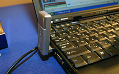 画像集#016のサムネイル/UQコミュニケーションズ,商用WiMAXサービスの開始を発表〜2月26日サービス開始,月額4480円