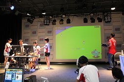 画像ギャラリー No.007のサムネイル画像 / 「ファミスタ オンライン 全国トーナメント」の決勝大会レポート。屋鋪 要氏と川村ゆきえさんがゲストで登場