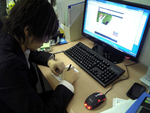 ���������꡼ No.001�Υ���ͥ������ / Sankando����FLORENSIA�פΥ����ӥ��ܴɸ�α������ˤ�ȯɽ