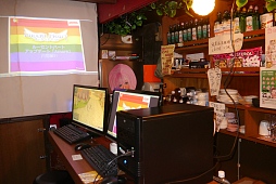 画像ギャラリー No.003のサムネイル画像 / アッー! 「ルーセントハート」で同性同士がほしともになれるアップデート。新宿二丁目のゲイバーで開催されたメディア向け発表会レポート