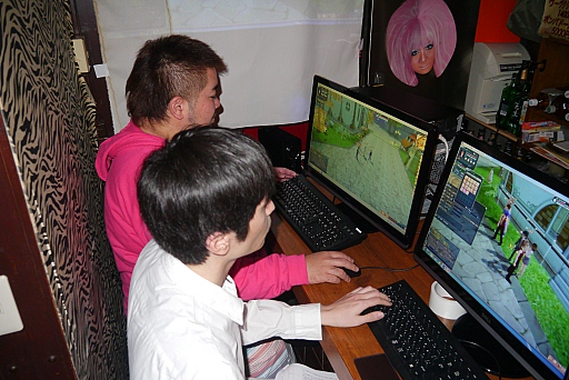 画像ギャラリー No.012のサムネイル画像 / アッー! 「ルーセントハート」で同性同士がほしともになれるアップデート。新宿二丁目のゲイバーで開催されたメディア向け発表会レポート