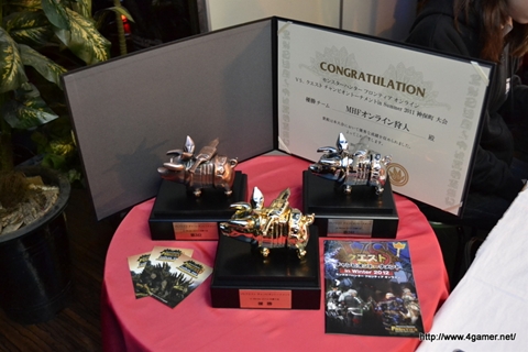 画像ギャラリー No.014のサムネイル画像 / 杉浦氏と宮下氏が「MHF」の“これから”を語った,オフラインイベント,「VS.クエスト チャンピオントーナメント in Winter 2012」兵庫大会をレポート