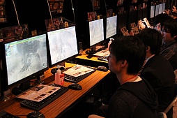 画像ギャラリー No.013のサムネイル画像 / 「MHF」の新たな門出を杉浦一徳プロデューサーが宣言。「VS.クエスト チャンピオントーナメント in Autumn 2012」東京大会レポート