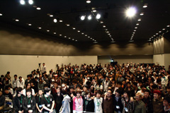 画像ギャラリー No.020のサムネイル画像 / FPS「Alliance of Valiant Arms」,日韓最強クランの対決が実現! 「AVAれ祭2010〜秋葉原の陣〜」レポート