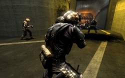 画像ギャラリー No.016のサムネイル画像 / エヴァ中尉とボスキャラが4Gamer襲来。オンラインFPS「Alliance of Valiant Arms」に,本日実装された新Co-opモード「DEATH VALLEY」の魅力を,プロデューサー井上氏から直接聞いた