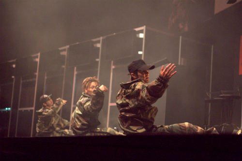 画像ギャラリー No.025のサムネイル画像 / 日本代表はどのクランに? 「Alliance of Valiant Arms」,AVARCT Season 3決勝トーナメントが行われた「AVAれ祭2011 大阪−夏の陣−」をレポート