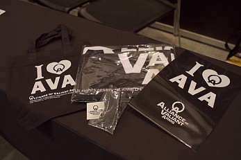 画像ギャラリー No.027のサムネイル画像 / 日本代表はどのクランに? 「Alliance of Valiant Arms」,AVARCT Season 3決勝トーナメントが行われた「AVAれ祭2011 大阪−夏の陣−」をレポート