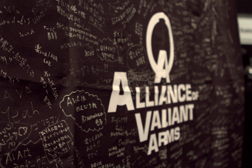 画像ギャラリー No.031のサムネイル画像 / 日本代表はどのクランに? 「Alliance of Valiant Arms」,AVARCT Season 3決勝トーナメントが行われた「AVAれ祭2011 大阪−夏の陣−」をレポート