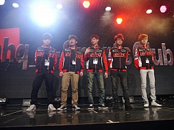 ���������꡼ No.011�Υ���ͥ������ / ������ɽ2�����ǰ����ϸ�����ͥ����ĩ�����Alliance of Valiant Arms International Championship 2013�ץ�ݡ���